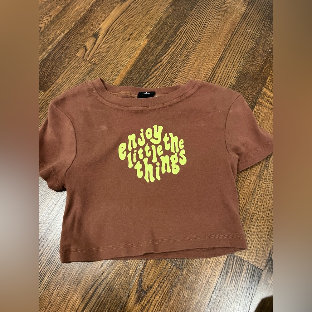 “enjoy the little things” cropped top